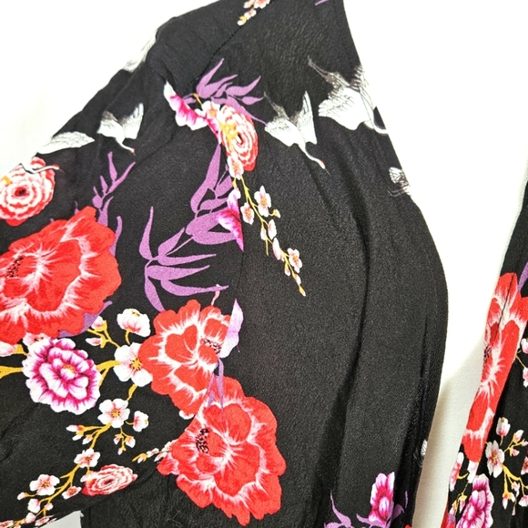 Torrid Floral & Crane Print Crepe Fringe Kimono 3X - Picture 10 of 13